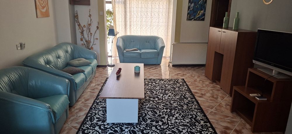 Inchiriez apartament Casa Alba ultracentral 3 cam
