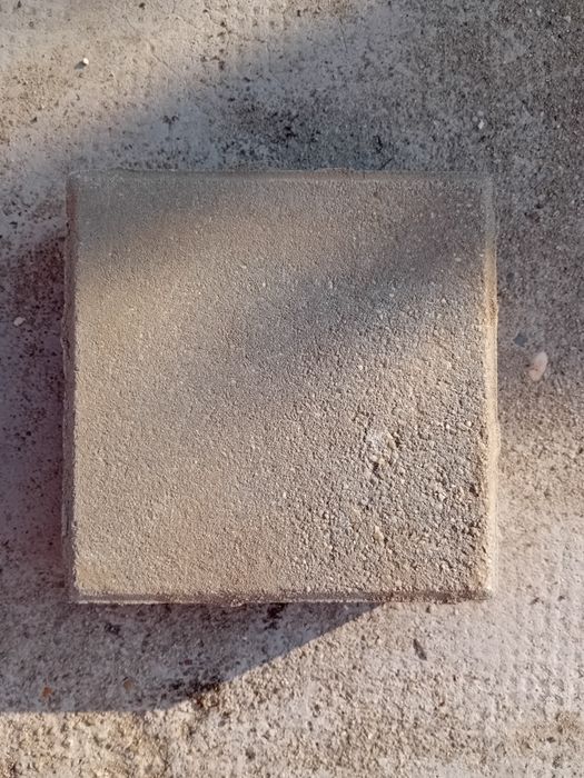 Vând pavele diverse