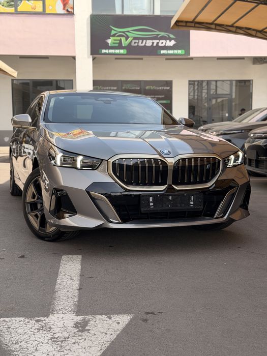 Bmw i5 35L full dop