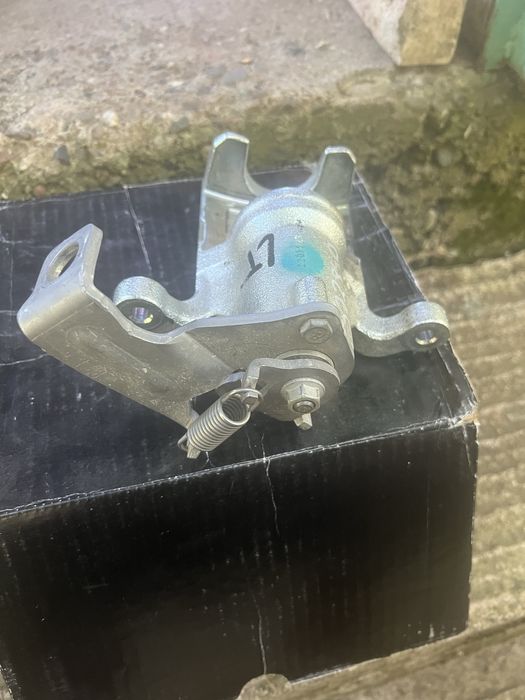 Спирачни апарати и окачване Хюндай Кона