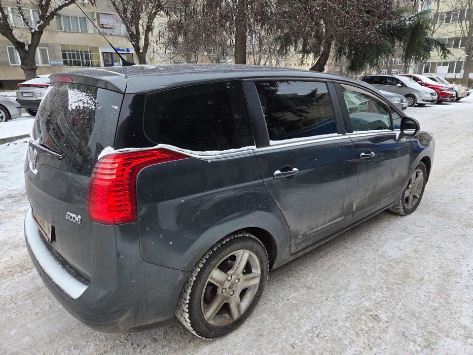 Peugeot 5008, 2.0, 150 к.с., 7 места