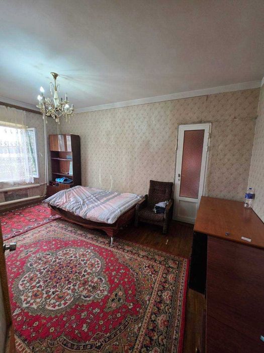 СРОЧНО !! Продается квартира в Яшнабаде 1/4/5 ( 40 кв/м ) Авиасозлар 1