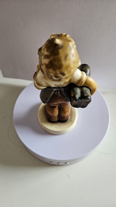 Goebel Hummel, порцеланова фигура, Boots, номер 143/0 TMK3