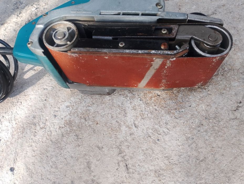 Лентов шлайф Makita 940вата