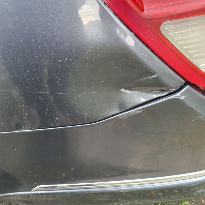 Vând Mercedes c200 2011
