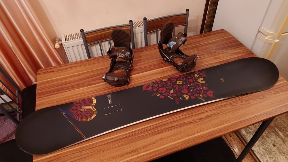 Placa Snowboard Nitro Fate 146 cu legaturi Burton Lexa S