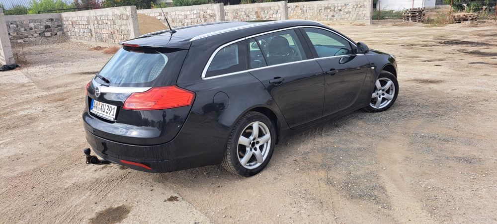 de vanzare opel insignia