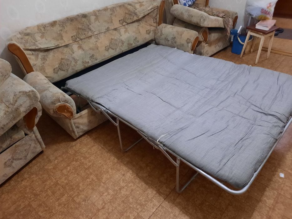 Диван и 2 кресла