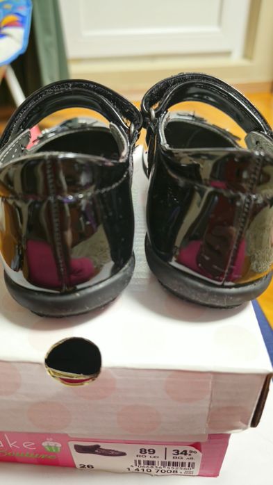 Pantofi de lac fetita, marimea 26 !