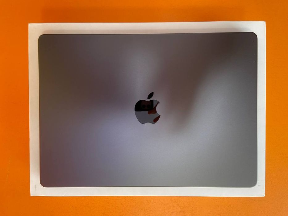 Продается Macbook pro m4
