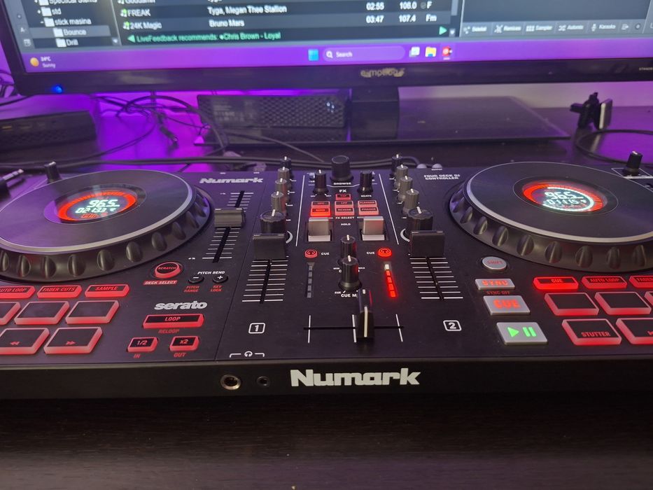 Numark platinum Fx