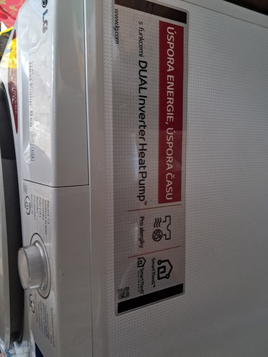 Vînd uscător de rufe LG.