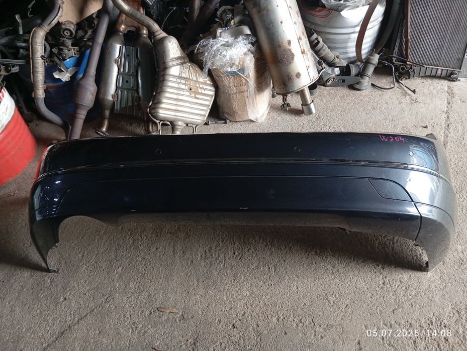 Задний бампер Mercedes-Benz W204