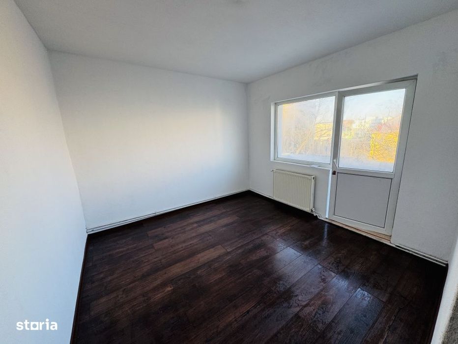 Lipovei, 3 camere renovat, decomandat, centrala termica — fotografia 1