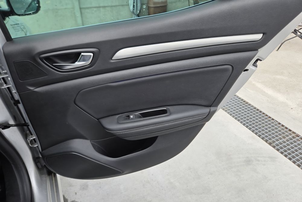 Interior scaune piele si alcantara renault Megane 4 hatchback bose