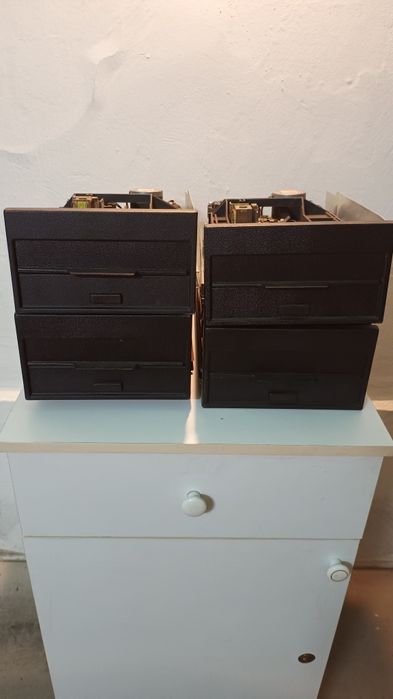 Продавам 8 inch floppy disk drive / 8 инчови флопи дискови устройства