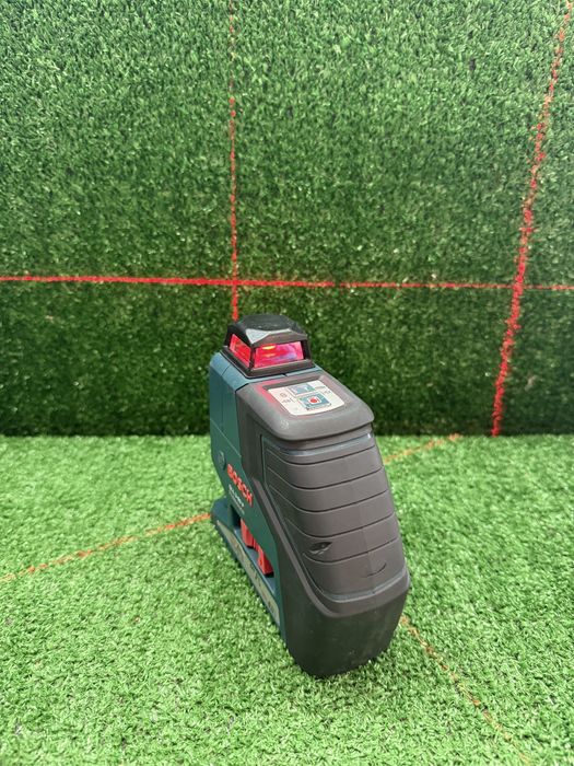 Лазерен нивелир Bosch GLL 3-80 P