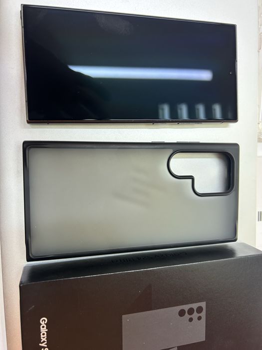 Samsung S24 Ultra Black Titanium като нов !