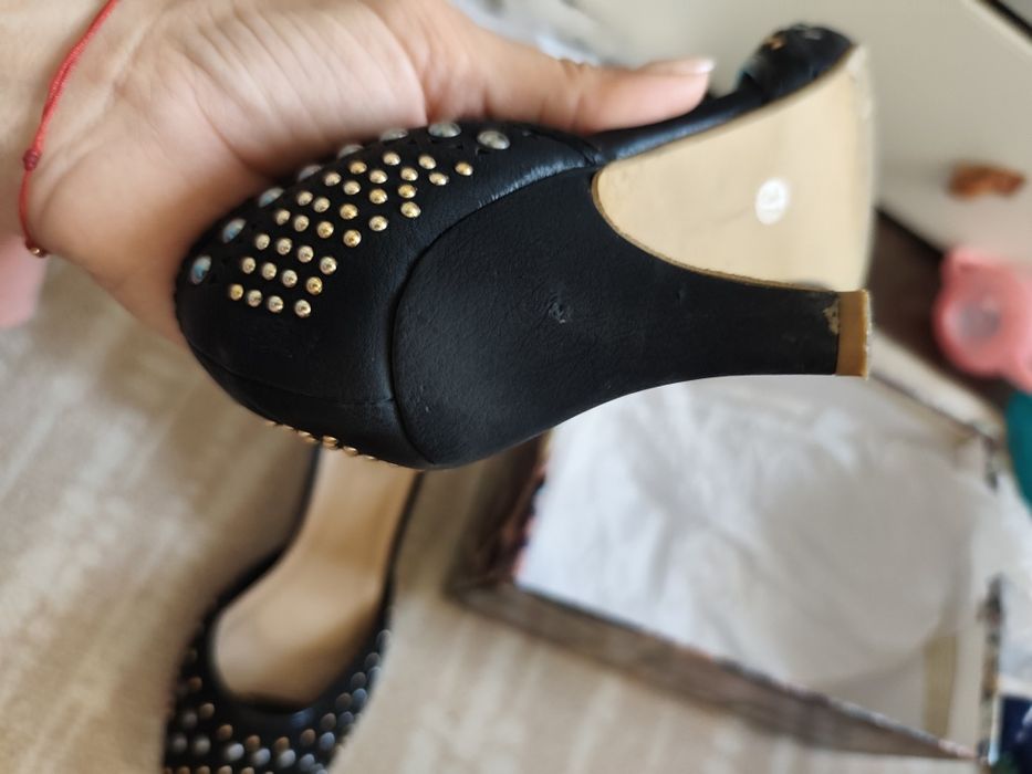 Дамски обувки      .