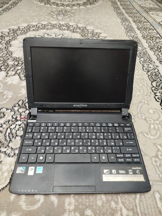 Нетбук запчастга сотилади