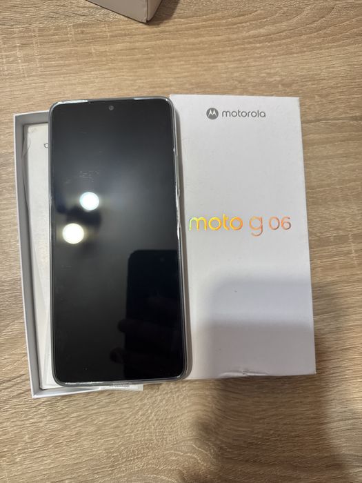Vand telefon Motorola G06
