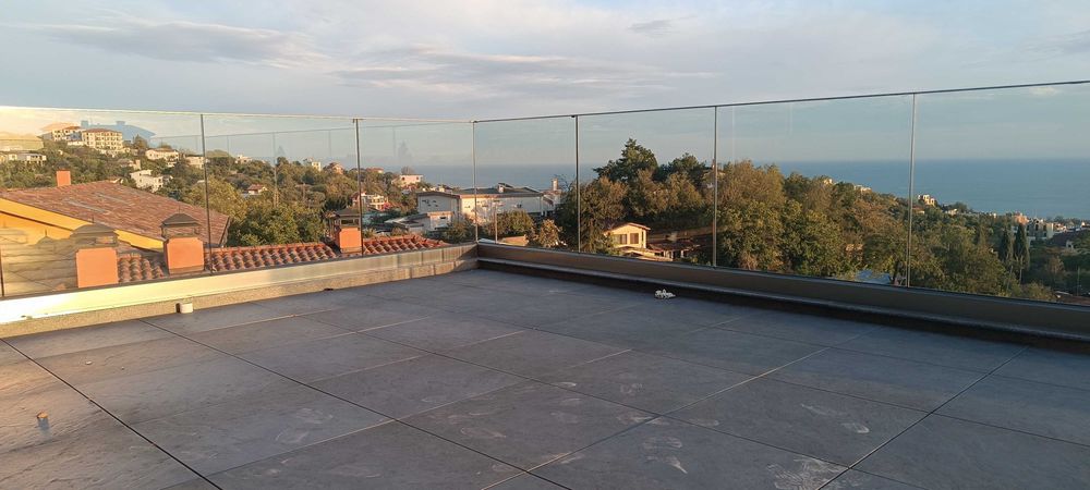 Изгодно ПАНОРАМЕН апартамент с три спални и паркомясто, Бриз, Варна