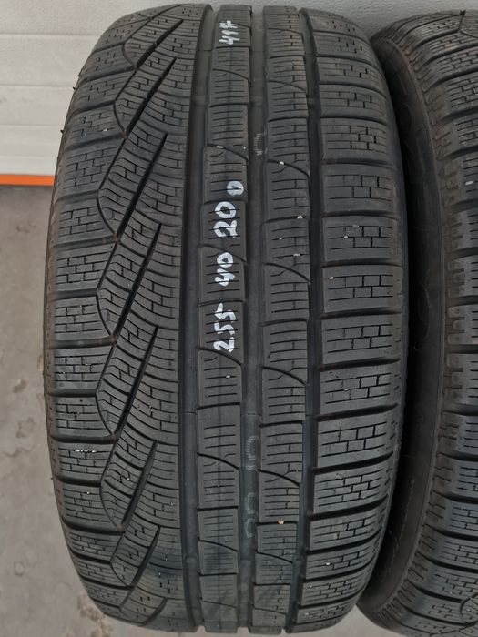 Зимни гуми 2 броя PIRELLI SottoZero 255 40 R20 дот 4117