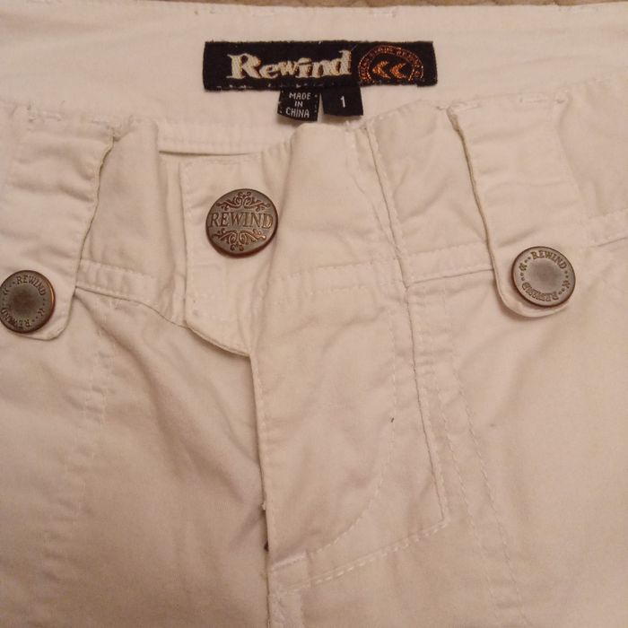 Шорты отдам 42-44раз