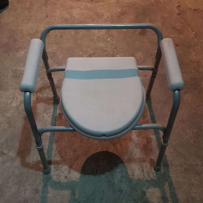 Стул горшок для инвалидов и больных