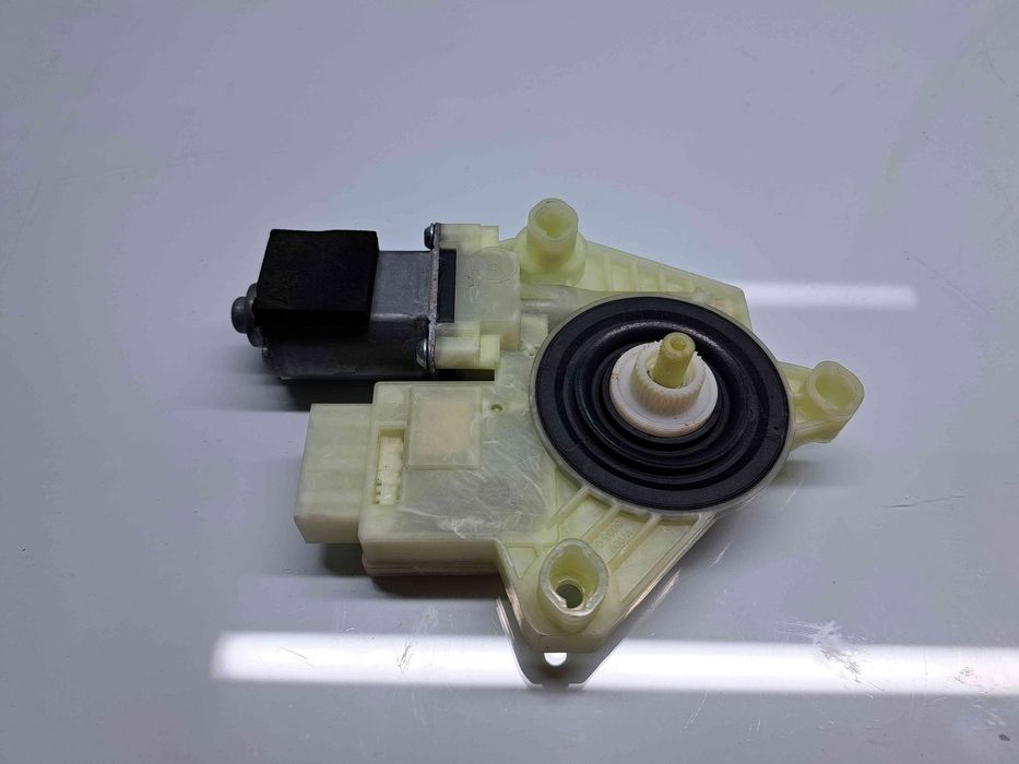 Motoras geam stanga spate Volkswagen Passat B8 Variant (3G5) [Fabr 201