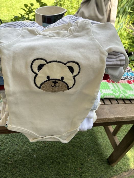 Hainute  bebe bine pastrate