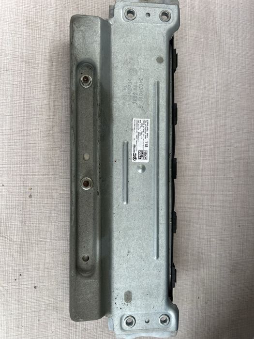 Air bag за краката VW Golf 6