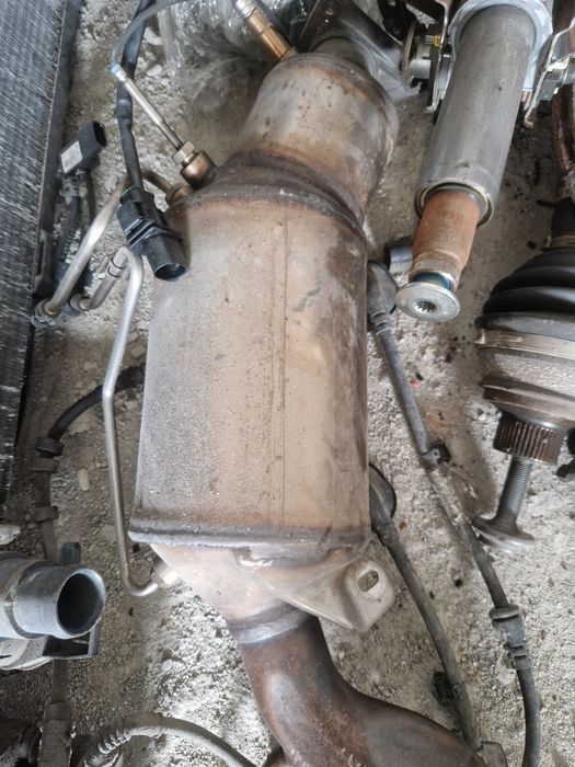 Vând piese audi a4 b8.