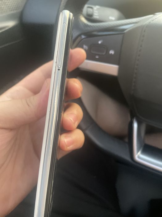Продам Samsung A40