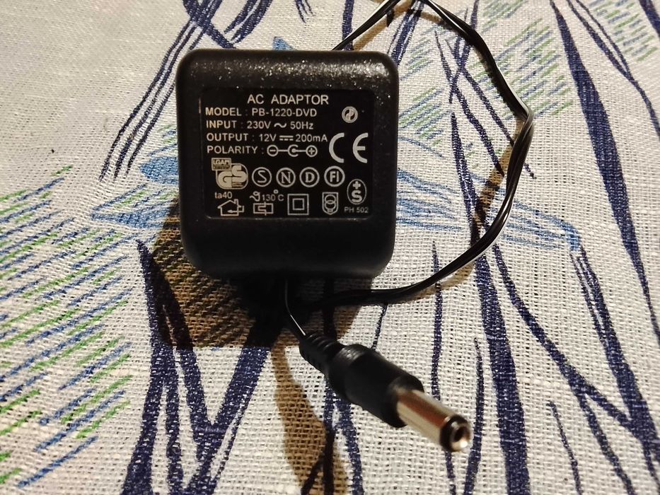 Блок питания DC 12 V, 200 mA