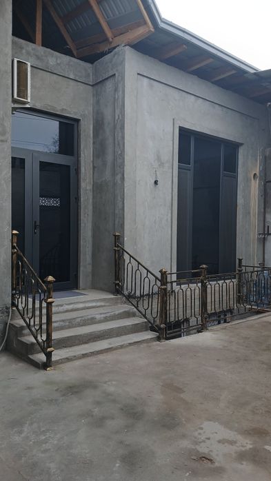 Своя Срочна Хасанбой Абдурахмон центрида ховли сотилади