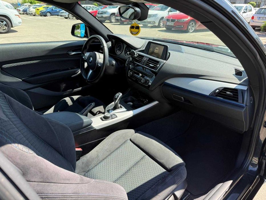 BMW F22 220D M-pachet