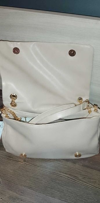 Кожена дамска чанта "Sinsay"