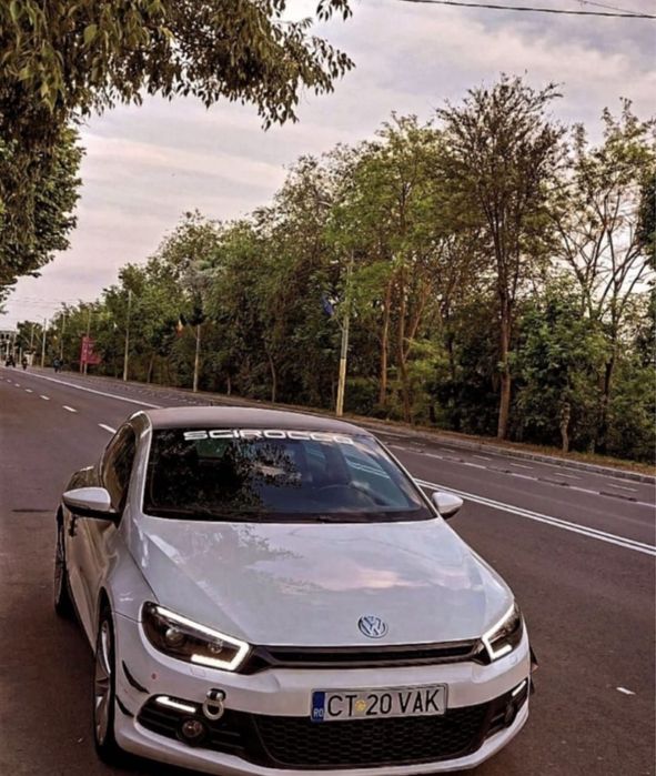 Vând Volkswagen scirocco R line