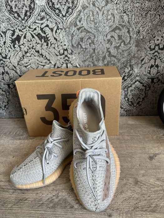 Yeezy серый