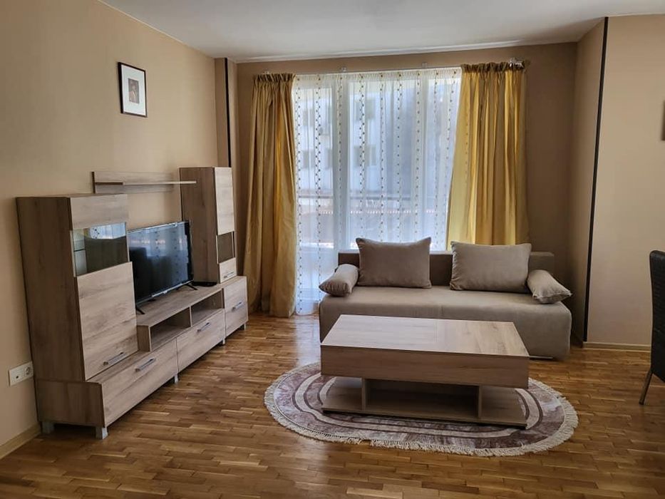 Двустаен апартамент в ж.к. Зона Б-18.