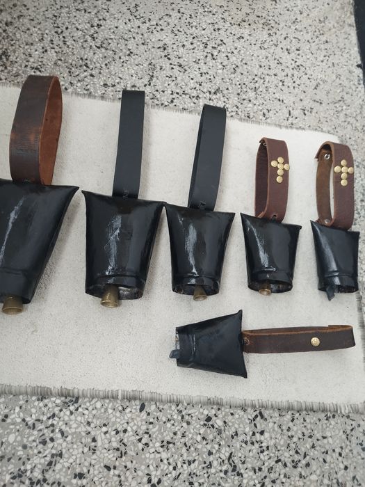 Овчи хлопатари, чанове звънци