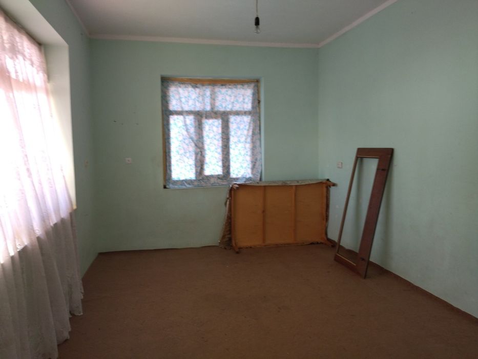 Uy sotiladi. 15sotix