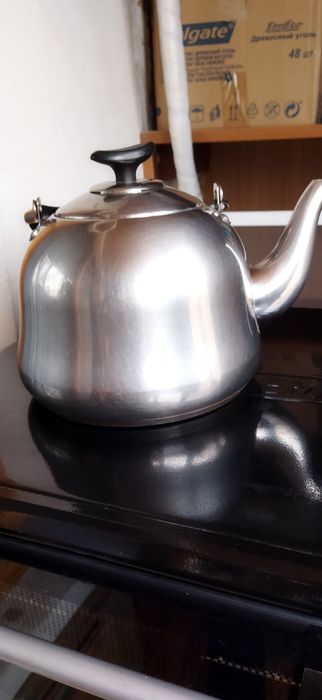 Чайник нержавеющей стали, в хорошем состоянии