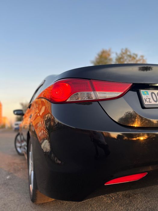 Срочно продам Hyundai Elantra