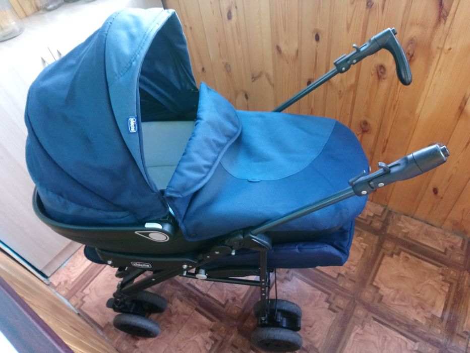 Продам коляску 2 в 1 фирмы Chicco