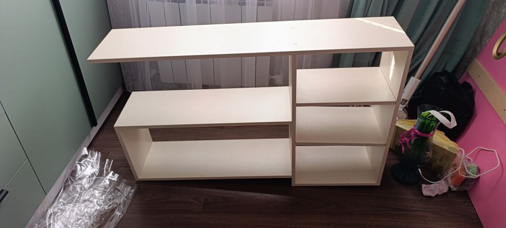 Продам полку почти новая