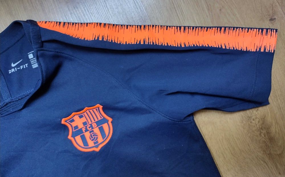 Barcelona / Nike - детска футболна тениска на Барселона