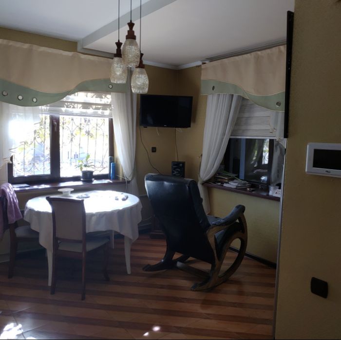 Продается полдома