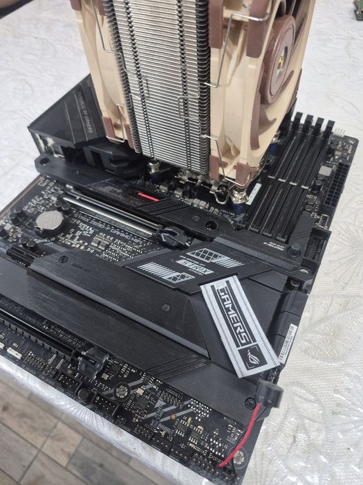 I7 12700kf + placa de baza z 690  ddr5+ cooler